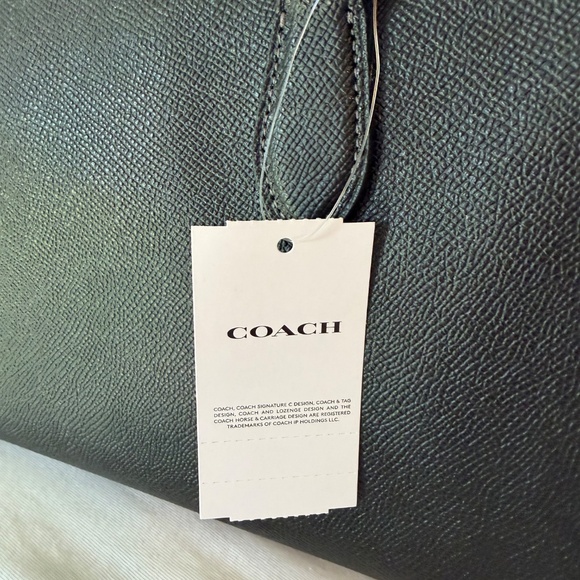 NWT Coach Darcie Carryall - Picture 12 of 15